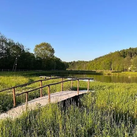 Zacisze Osmiu Stawow - The Quort Of Eight Pounds * Siekierczyna