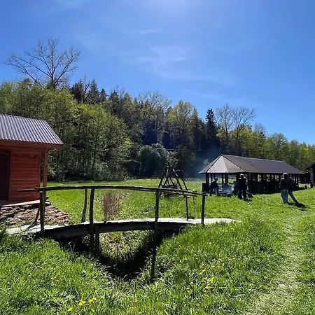 Campsite Zacisze Osmiu Stawow Siekierczyna - The Quort Of Eight Pounds