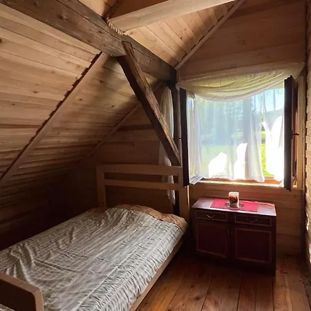 Kemp Zacisze Osmiu Stawow - The Quort Of Eight Pounds Siekierczyna