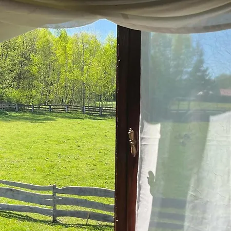 Zacisze Osmiu Stawow - The Quort Of Eight Pounds * Siekierczyna