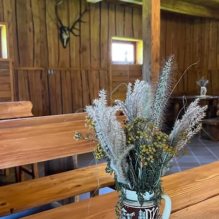 Zacisze Osmiu Stawow - The Quort Of Eight Pounds Kemp *