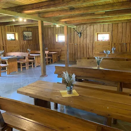 Zacisze Osmiu Stawow - The Quort Of Eight Pounds Kemp *