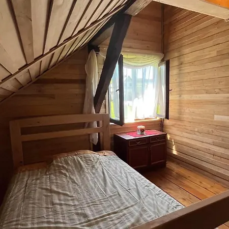 Zacisze Osmiu Stawow - The Quort Of Eight Pounds * Siekierczyna