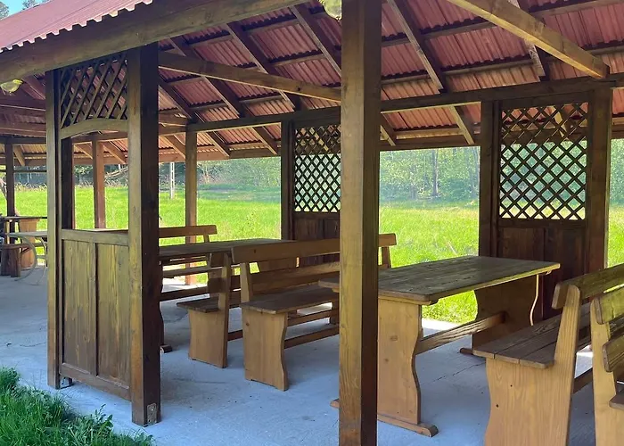 Zacisze Osmiu Stawow - The Quort Of Eight Pounds *