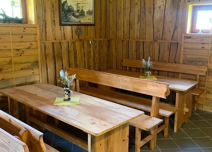 Zacisze Osmiu Stawow - The Quort Of Eight Pounds Kemp