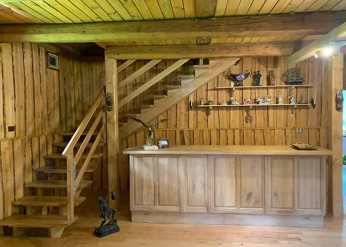 Zacisze Osmiu Stawow - The Quort Of Eight Pounds Kemp Siekierczyna