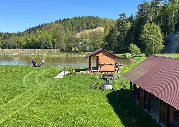 Zacisze Osmiu Stawow - The Quort Of Eight Pounds *