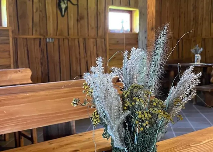 Zacisze Osmiu Stawow - The Quort Of Eight Pounds Kemp *