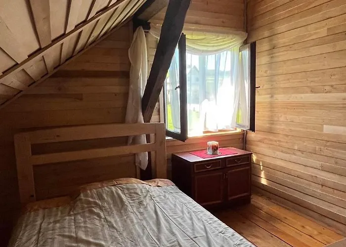 Zacisze Osmiu Stawow - The Quort Of Eight Pounds * Siekierczyna