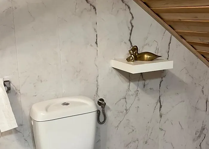 Zacisze Osmiu Stawow - The Quort Of Eight Pounds Kemp